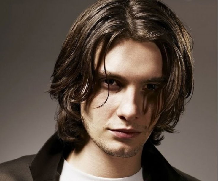 Cascata de corte de cabelo masculino