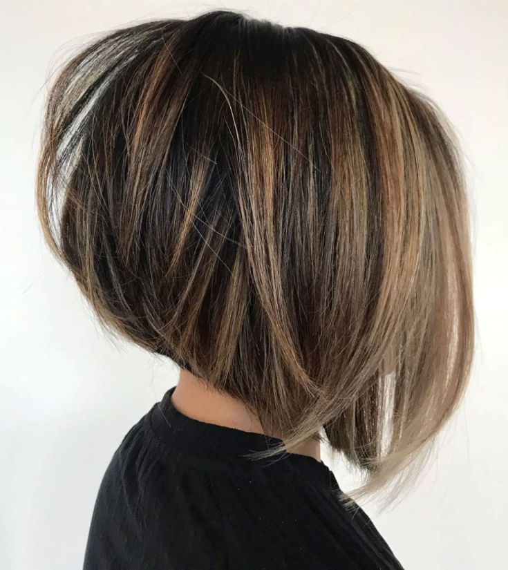 Shatush em um quadrado com alongamentos