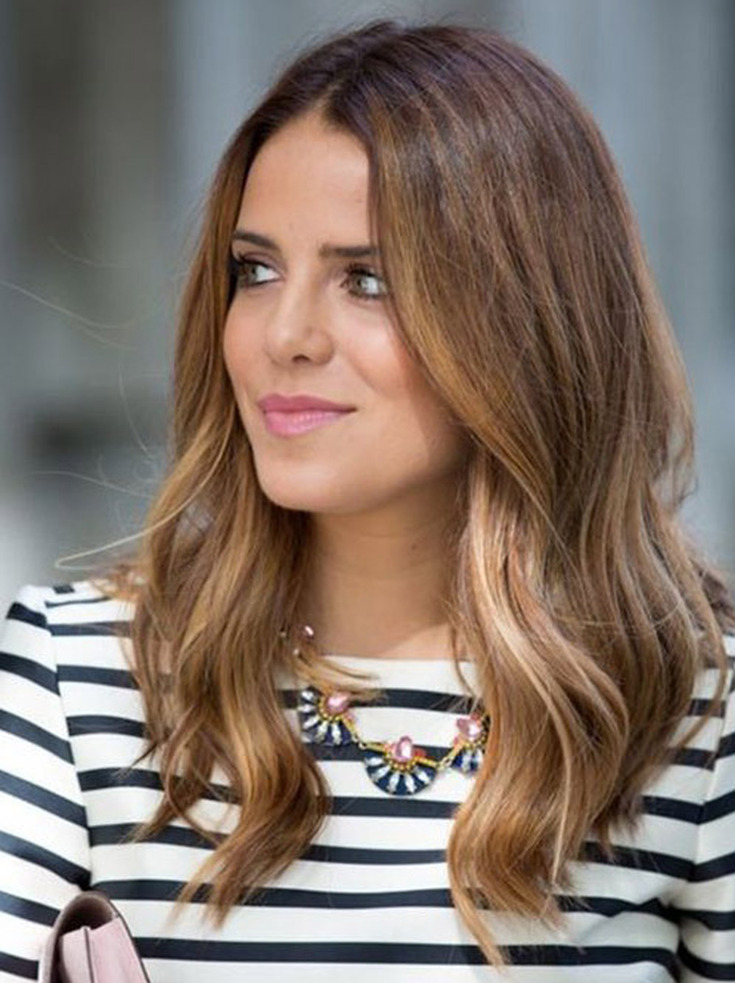 (+201 fotos) Balayage em cabelo castanho claro de comprimento médio