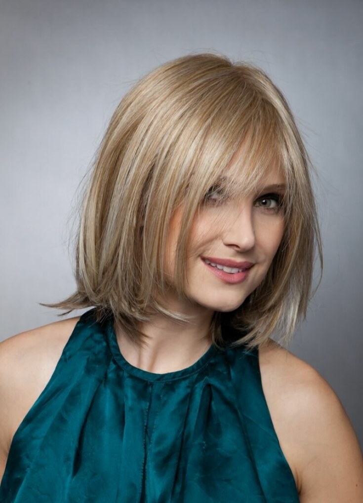 Cascata de corte de cabelo para cabelos médios