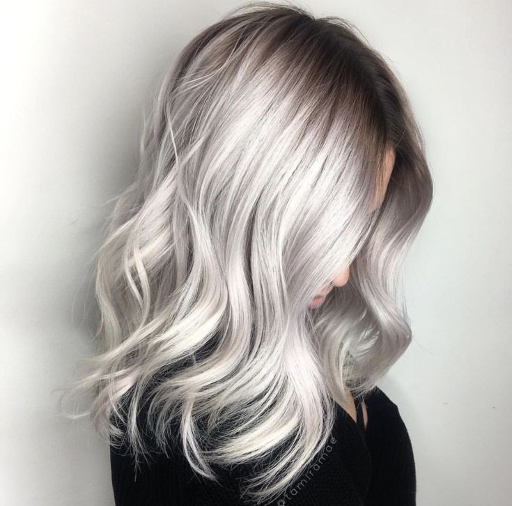 (+201 fotos) Balayage em cabelo castanho claro de comprimento médio