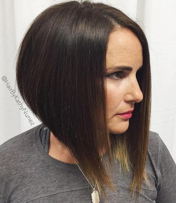 bob square com fios frontais alongados