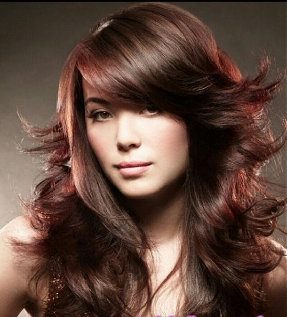 Corte de cabelo feminino italiano para cabelo comprido