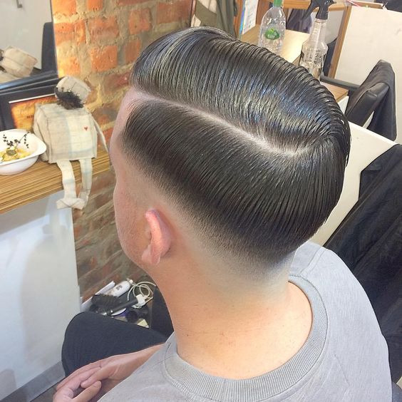 Opção de estilo de corte de cabelo da Juventude Hitlerista