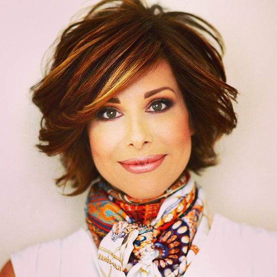 Corte de cabelo Rapsódia para cabelo curto