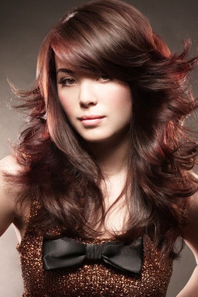 Corte de cabelo Rapsódia e franja