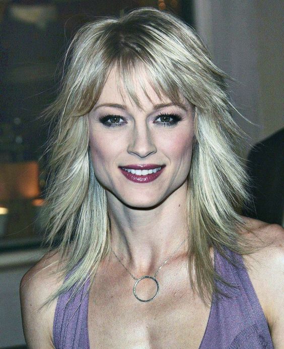 Rapsódia de corte de cabelo para cabelos de comprimento médio