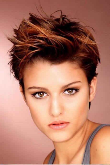 modelagem para cabelos curtos com franja