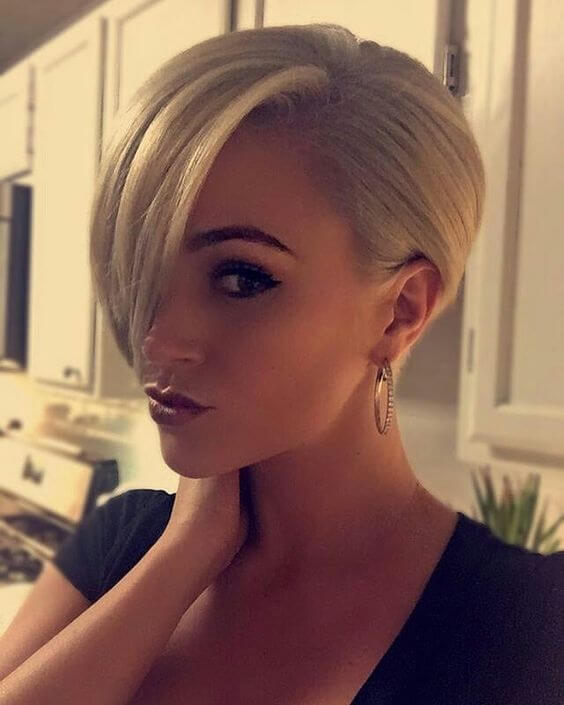 modelagem para cabelos curtos com franja