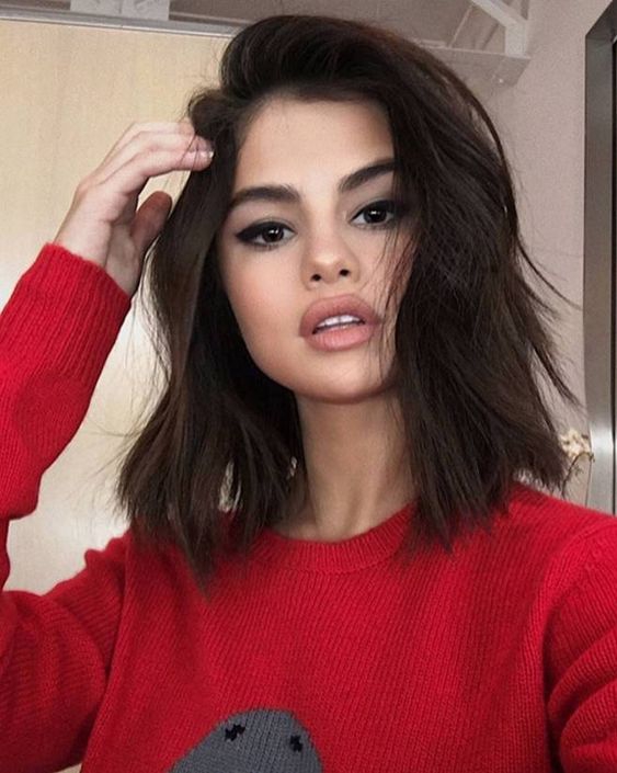 Cortes de cabelo femininos para um tipo de rosto quadrado