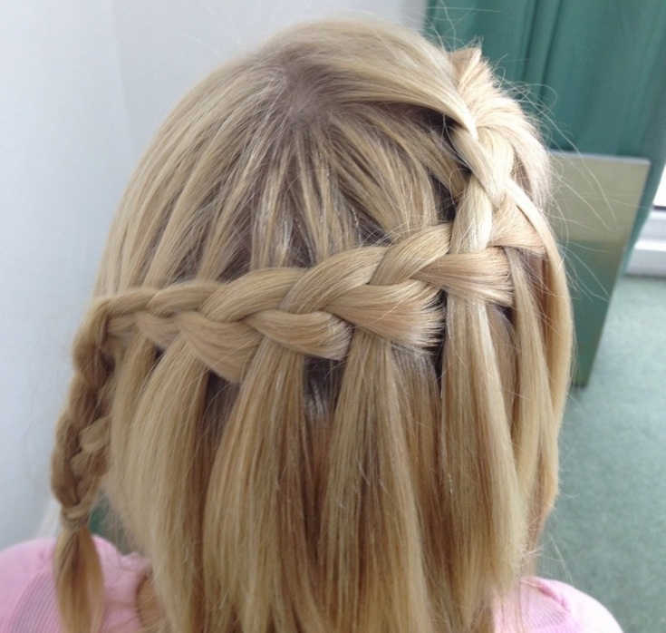 (+230 fotos) Cachoeira de tranças tecendo