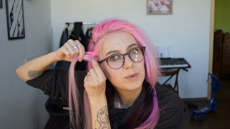 (+165 fotos) Faixa de cabelo em rabo de cavalo com cabelo solto (instruções passo a passo para fotos)