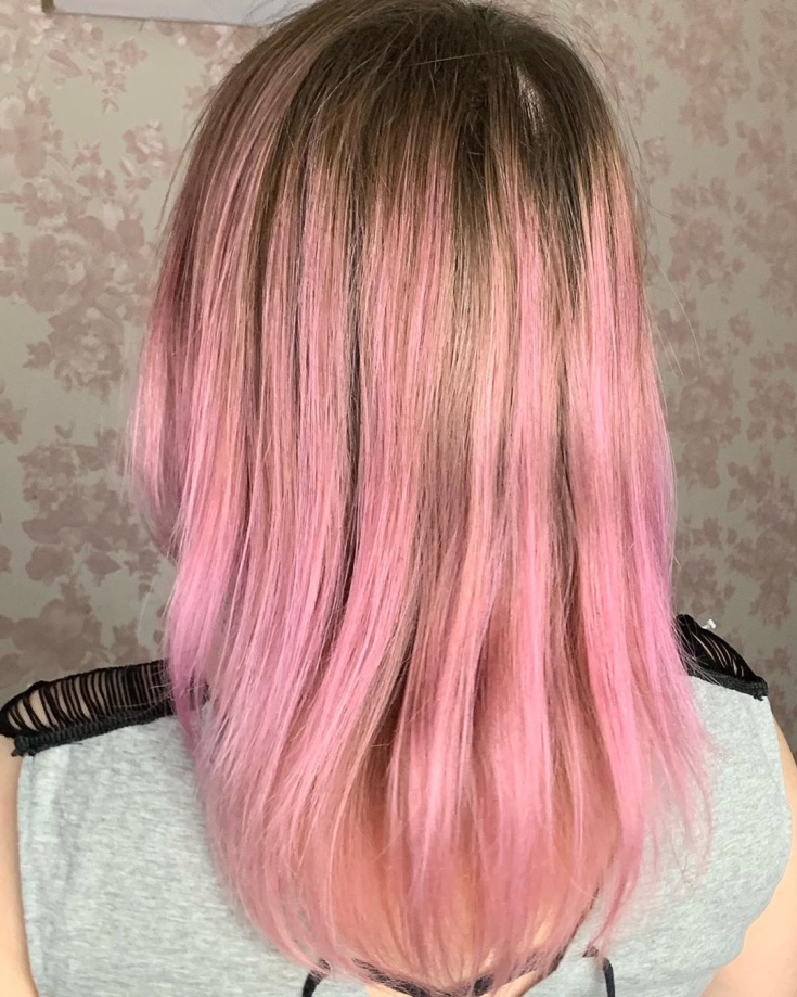 Cabelo loiro rosa