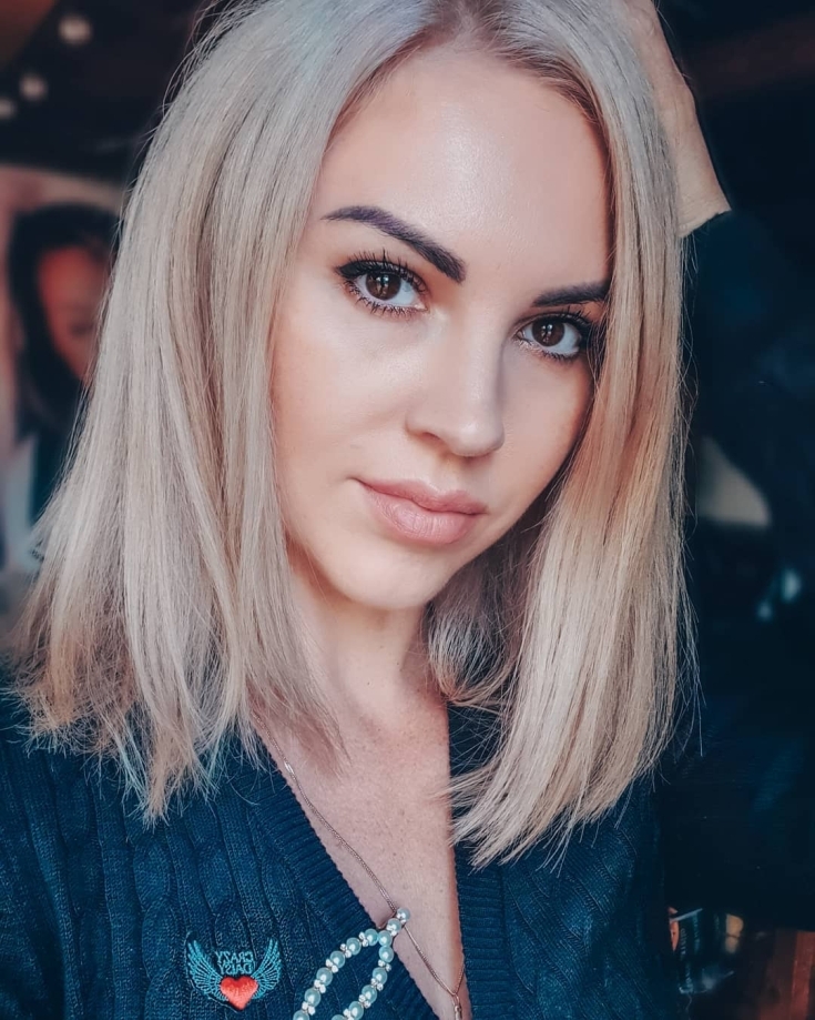 (+150 foto) Cabelo claro para olhos castanhos