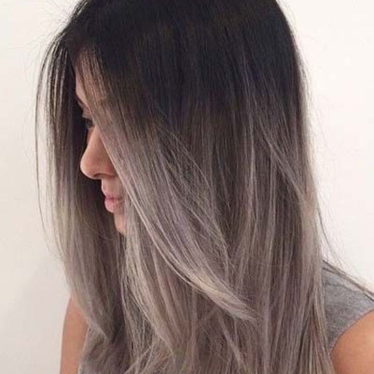 Cor do cabelo preto acinzentado