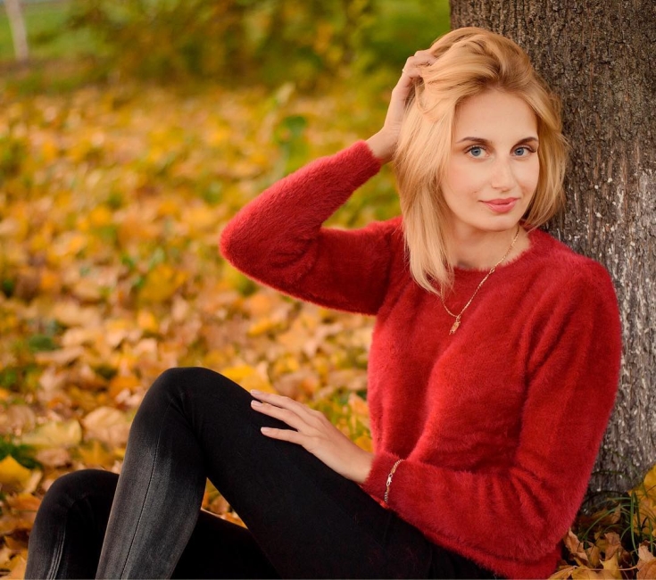 Cabelo claro para olhos azuis