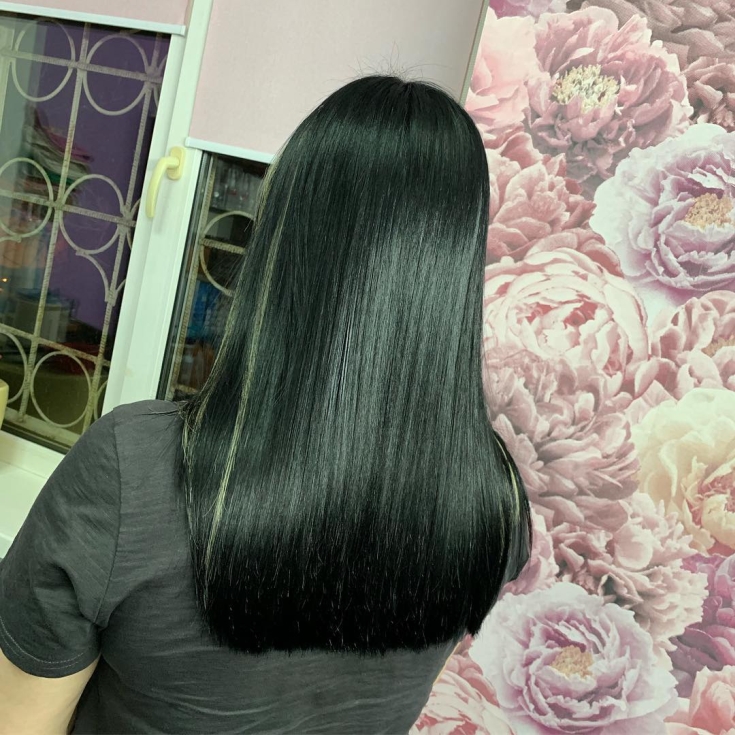 Cor do cabelo preto acinzentado