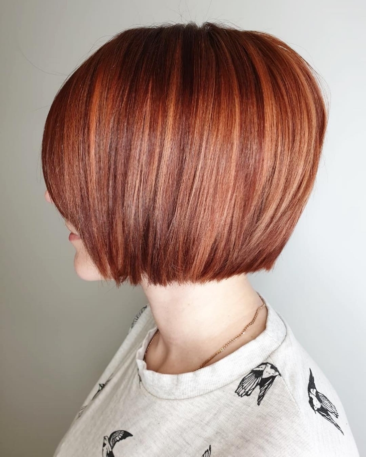 Cabelo caramelo para pele clara