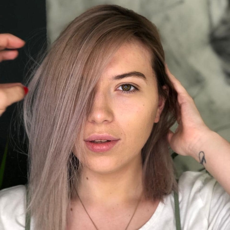 Cabelo claro para olhos castanhos