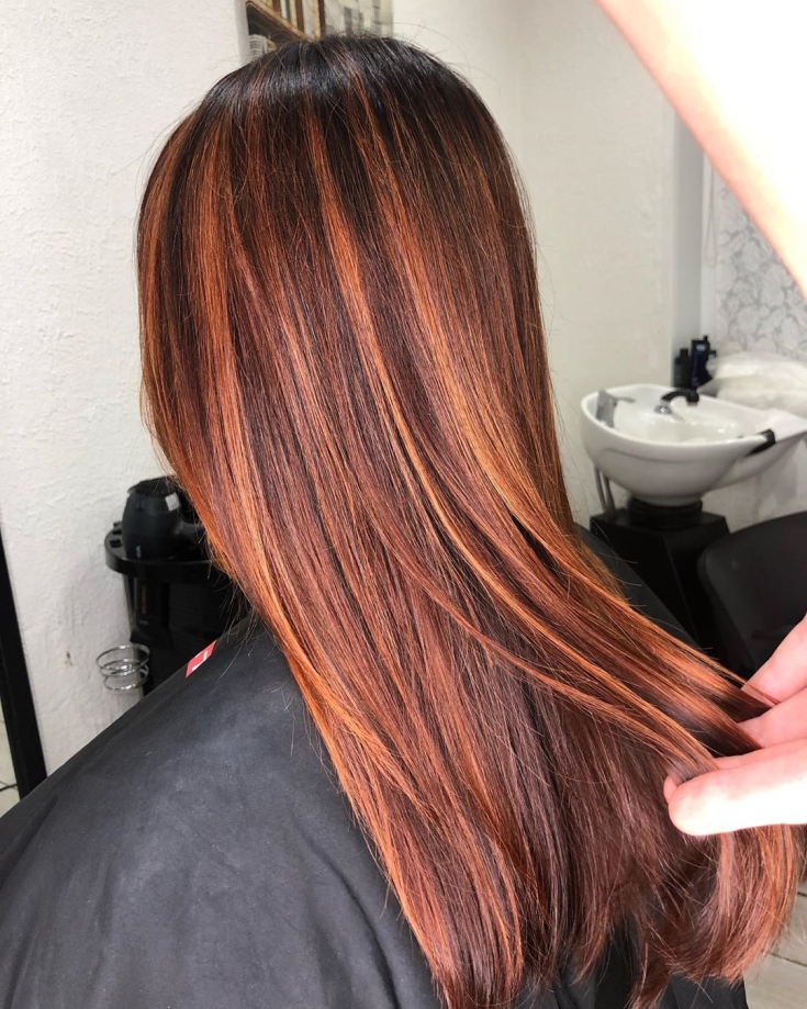 Cabelo preto e ruivo