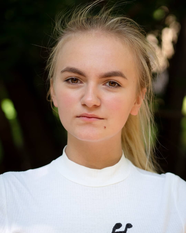 Cabelo claro para olhos castanhos