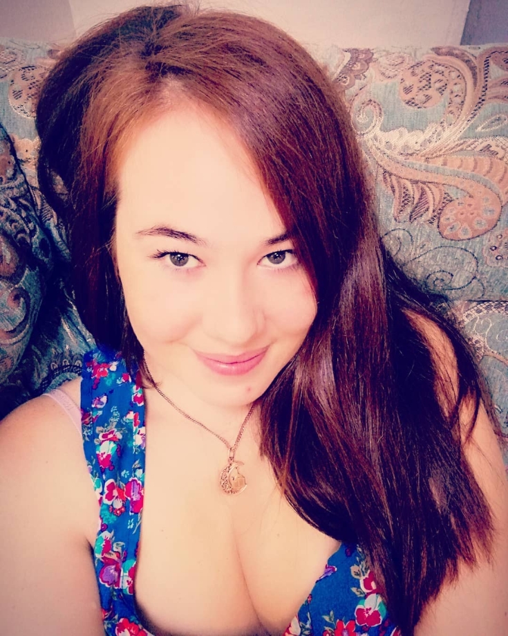 Cabelo ruivo com olhos castanhos