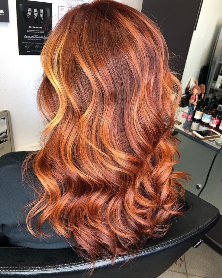 Cabelo castanho caramelo