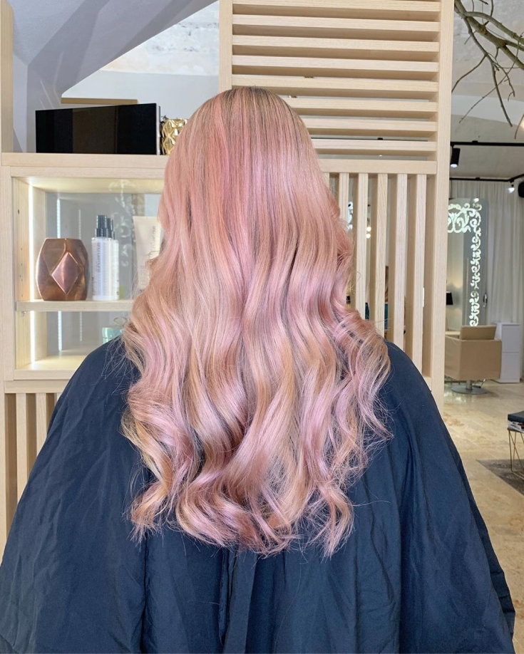 Cor do cabelo loiro rosa