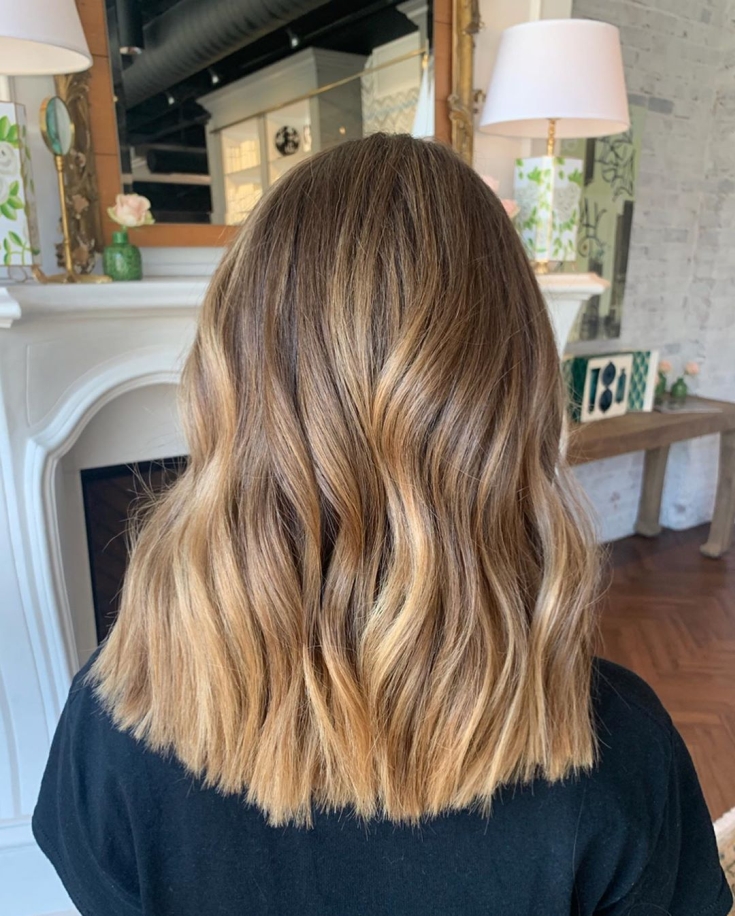 Cabelo castanho claro