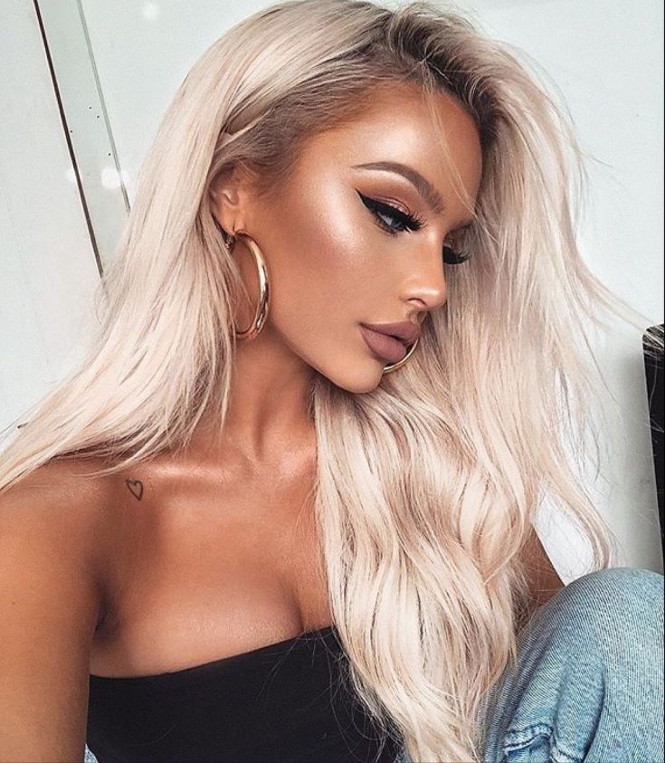 (+150 foto) Cabelo claro para pele escura