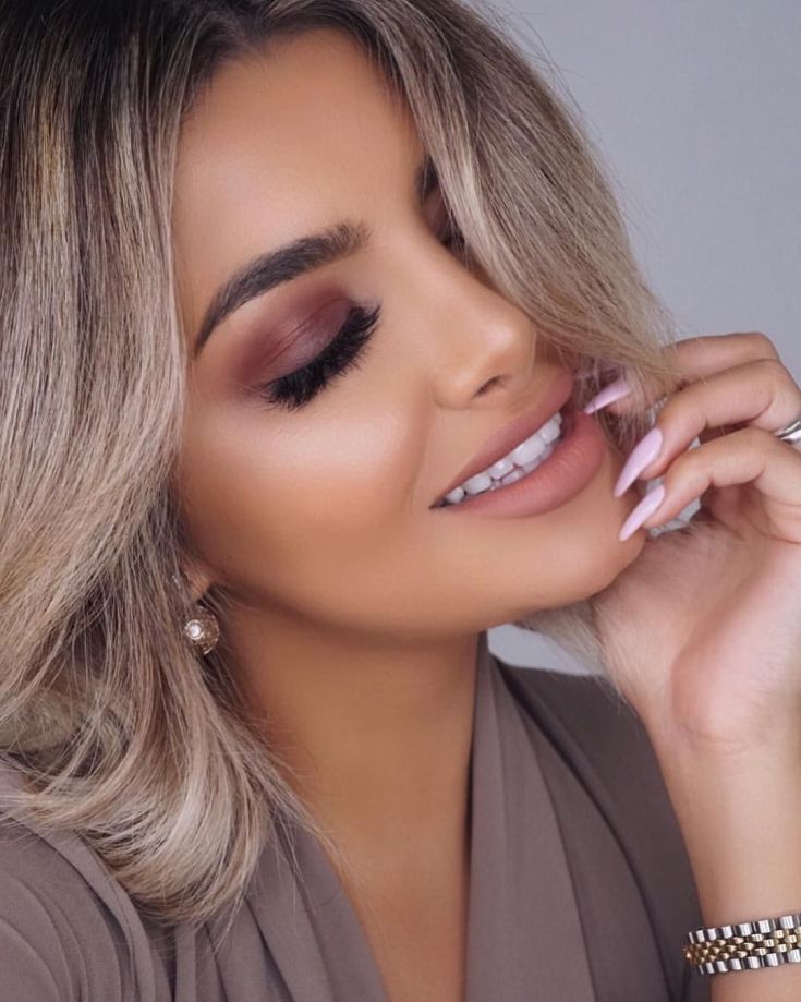 (+150 foto) Cabelo claro para pele escura