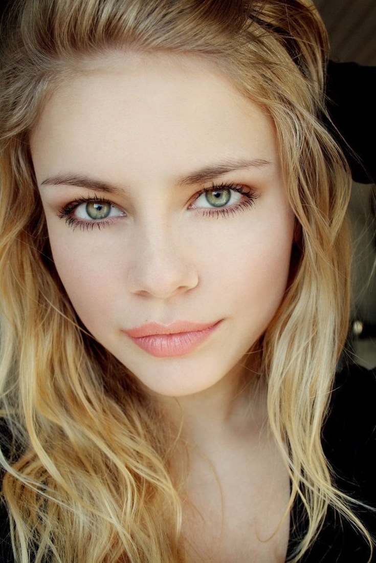 Cabelo claro para olhos verdes