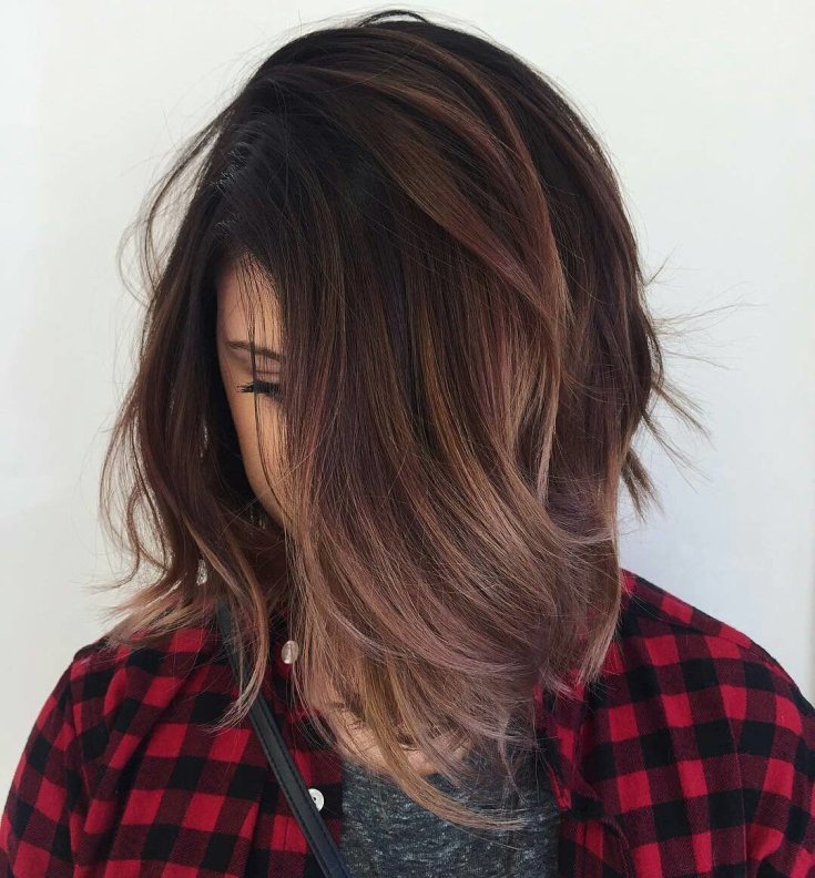 (+180 fotos) Shatush em cabelos escuros de comprimento médio