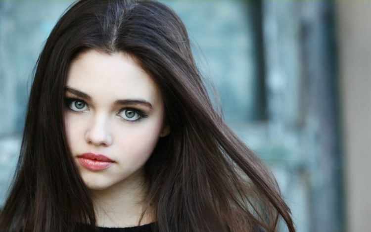 Coloração elegante em cortes de cabelo bob para cabelos escuros e claros