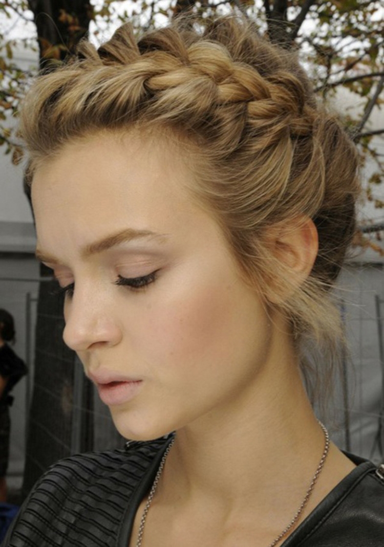 Tecendo tranças para cabelos curtos em 5 minutos