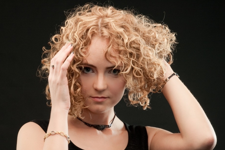 Cachos para cabelo curto