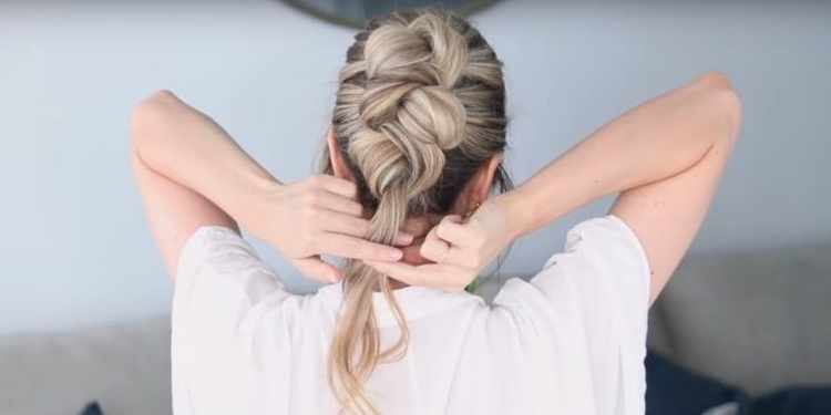 Penteados altos para cabelos longos