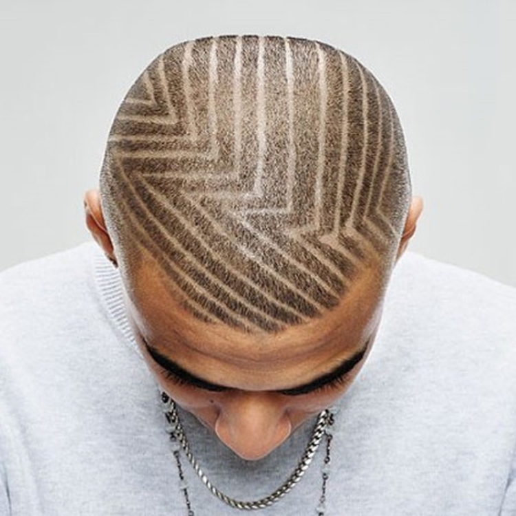 Idéias de penteados com desenhos na cabeça para meninos