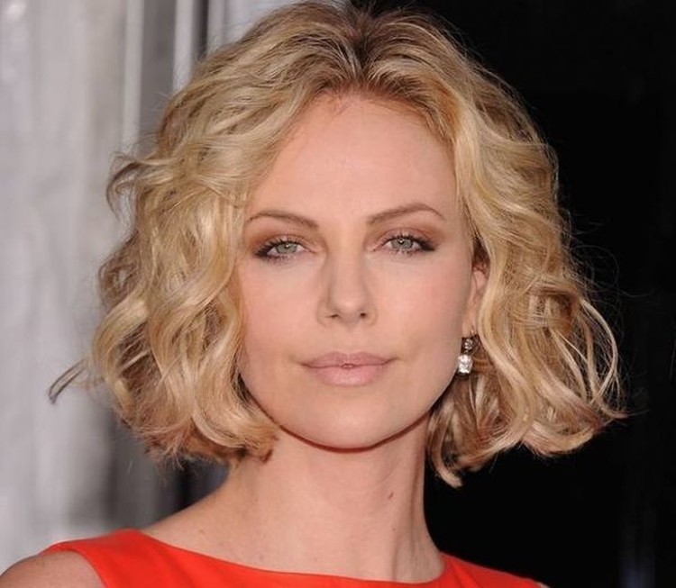 Cachos para cabelo curto