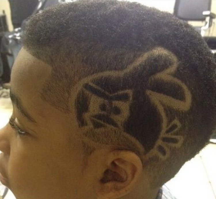 Idéias de penteados com desenhos na cabeça para meninos