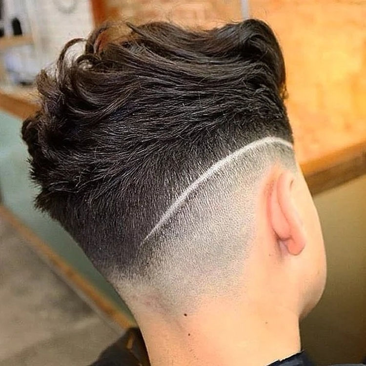 Idéias de penteados com desenhos na cabeça para meninos