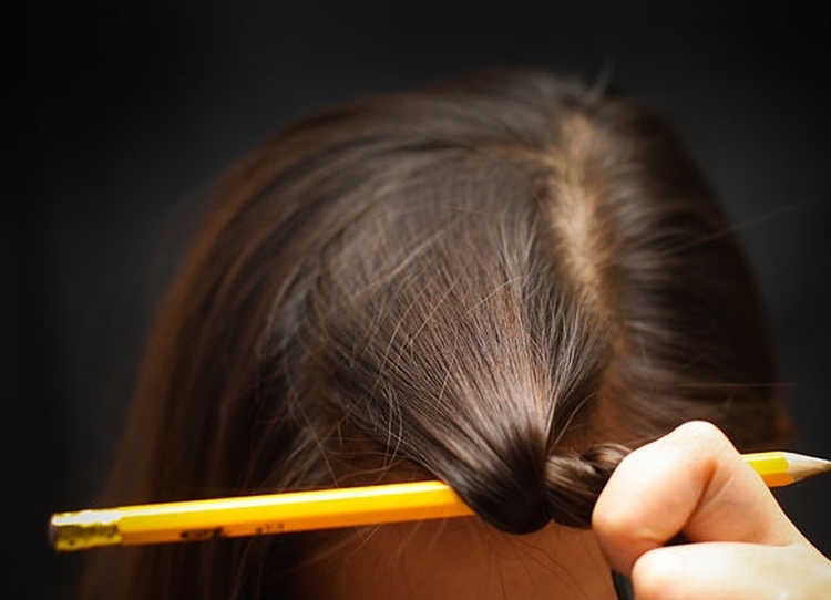 Lindo penteado a lápis com exemplos
