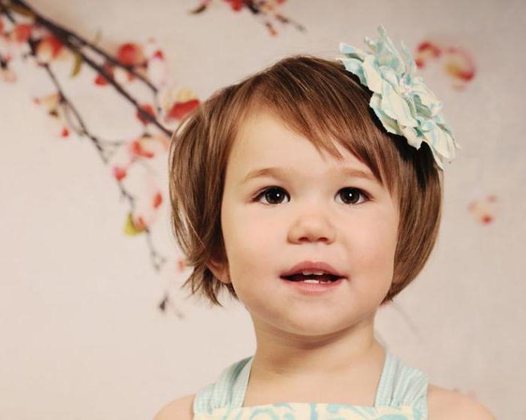 Corte de cabelo curto para meninas de 7 a 8 anos