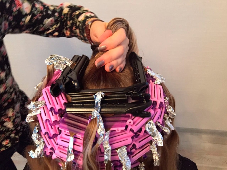 Permanente de cabelo com permanente