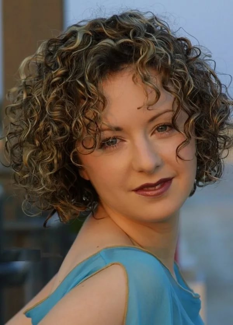 Química úmida para cabelos médios, curtos e longos