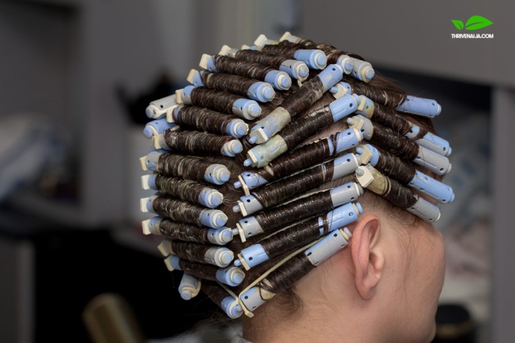 Bobinas de cabelo com permanente