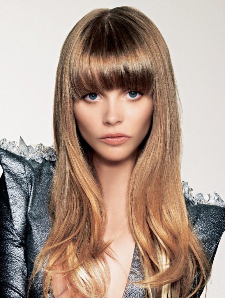 Cabelo cor de noz dourada