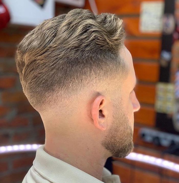 Penteado Falcão para Homens