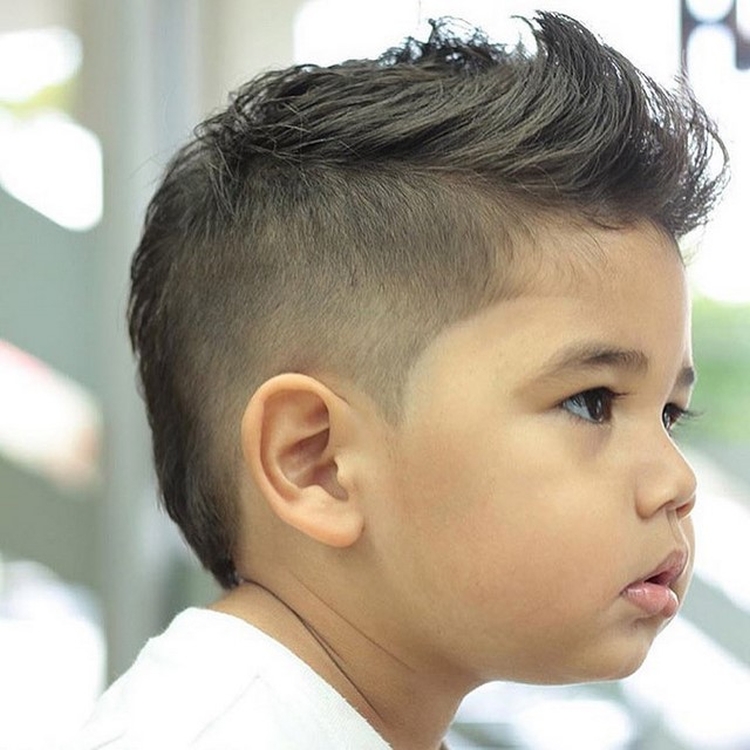 Cortes de cabelo para meninos 2 anos