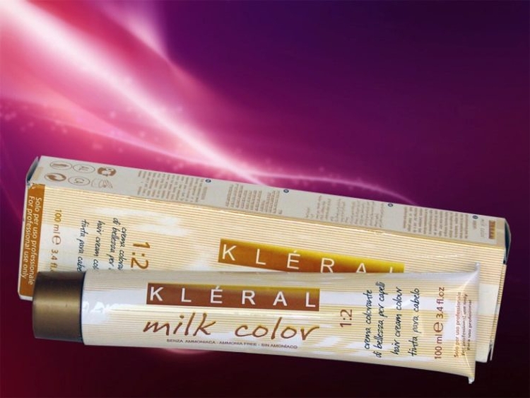 Cabelo cor de noz dourada